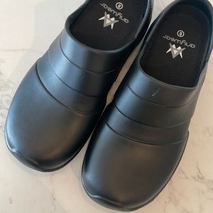Black slip and oil resistant shoes